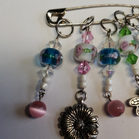 Charm Embellishments Spring Time - Picture 2 of 4